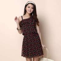 艾夫斯 女韩版碎花性感斜肩连衣裙21222119070(黑色/XS)