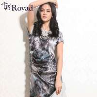 千路豹纹印花短袖真丝连衣裙(银灰/105)