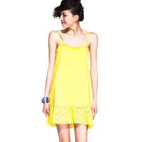 七格格 女装OTHERMIX女装蕾丝边吊带连衣裙12B10109（蕾丝柠檬黄/S）