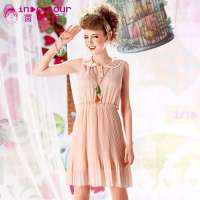 茵佳妮 女装 娃娃领镂空雪纺女连衣裙5132-1800475(杏花粉红/M)