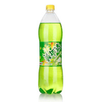 美年达青苹果味汽水1.25L瓶装