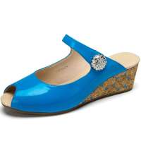 CAMEL/骆驼女小坡跟水钻拖鞋81194608浅蓝36