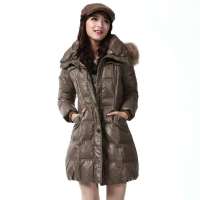 雪中飞 女装女油光泡泡领毛帽中款 XR9186(#953甘草色 160/88B(S))