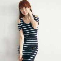 伊薇瑞 条纹露肩修身连衣裙女装（配腰带）(宝蓝色/F）