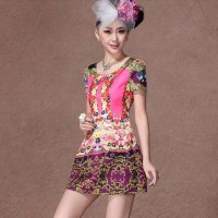 格莱美时尚复古印花圆领真丝连衣裙130380