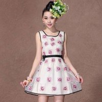 格莱美新款时尚高贵欧根纱刺绣圆领连衣裙130396