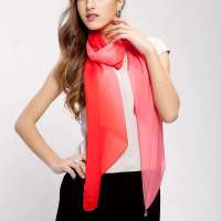 THANTRUE 真享 丝之梦幻 女士100%桑蚕丝真丝围巾 渐变色柔和晕染 金属吊坠 礼盒装A004 宝蓝渐变色