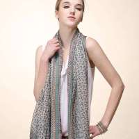 GLOVIN 知品风格 小花图案双层围巾 浅灰