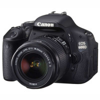 佳能 数码单反相机 EOS600D KIT(EF-S18-55ISII) +EOS初级风景相机包