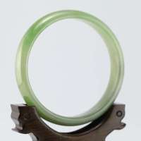 玖品缘新疆和田玉青白玉俏翠紫罗兰手镯60.2# 玉镯 附证书