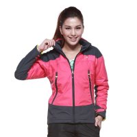 贵人鸟 秋冬女式风衣1323056-2