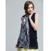 爱丽榭 Alyzee 夏秋季新款透气豹纹围脖丝巾意大利进口印花围巾披肩 B4038 灰色 均码