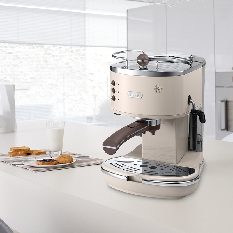 德龙(DeLonghi)泵压式咖啡机ECO310.VBG奶油白 不锈钢锅炉蒸汽奶泡系统 家用意式半自动咖啡机