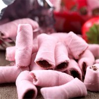 [大商零食]素玛哥巧克力蓝梅味迷你威化卷60G 泰国进口休闲膨化食品 舌尖上的诱惑