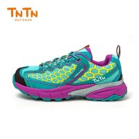 天天户外(TnTn) 女款超轻透气运动韩版网面休闲鞋防水越野跑鞋 VMTK1013