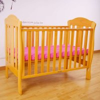 宜贝儿罗马城堡加宽版婴儿床+3D椰棕床垫 全实木新西兰松 环保油漆 床板三档调节 护栏滑轨设计 外径为125*70cm