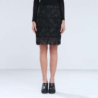 ELLE 高档皮料镂空绣花半身裙
