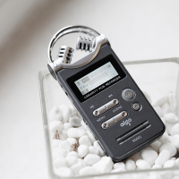 爱国者(aigo)R6601 专业高清远距离录音笔 8GB灰色