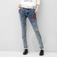 初语 2015秋装新款 花灰英文字母印花洗水窄脚牛仔裤女 8511815019