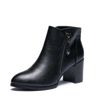 GEMEIQ/戈美其 高跟马丁靴女单靴 尖头粗跟人造短毛绒欧美纳帕鞋PU1515098B