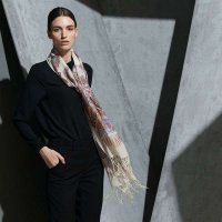 丝光毛围巾 白印花/米白 女士围巾