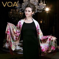 VOA 印花真丝围巾女加厚加绒 双面丝绸披肩桑蚕丝巾秋冬款海棠春 P902