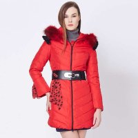 ANNA COSMO女式丝巾优雅羽绒服红色ISA21320