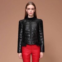 I'HAPPY海贝 圆领修身貉子毛拼接短装羽绒服 17R10A641272黑色