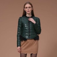 I'HAPPY海贝 圆领修身貉子毛拼接短装羽绒服 17R10A641272墨绿