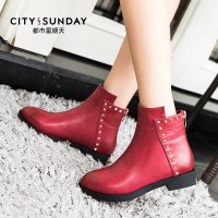 都市星期天女鞋秋冬短靴平底马丁靴女短靴2015新款粗跟尖头靴红色CS1657088