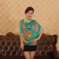 上海故事 豹纹天蓝烫金真丝方巾 ZS5009