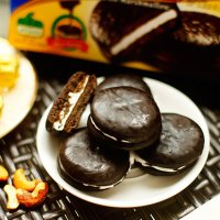 进口休闲食品批发马来西亚乐一百cocoaland 黑巧克力派300g