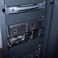 艾默生UPS电源1KVA+小时 延时（满载）