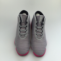 819848-019 JORDAN HORIZON GS AJ13 乔13 灰粉编织女鞋