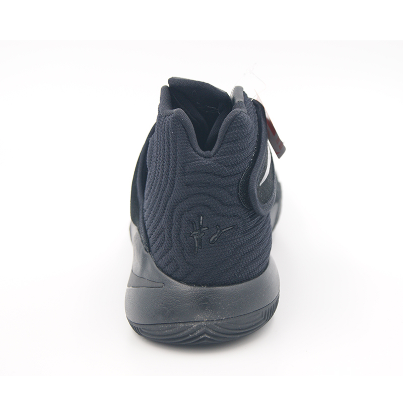 Nike Kyrie 2 Triple Black 欧文2代 黑武士 820537-008