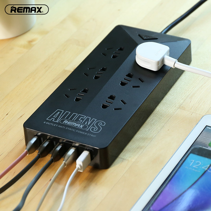 REMAX 外星人系列 RU-S4 六插口 五USB 充电插线板(中规)白色/White