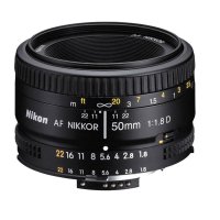 尼康(Nikon) 单反套机 (D7200 机身+AFS DX 18-140 f/3.5-5.6G VR 防抖镜头)