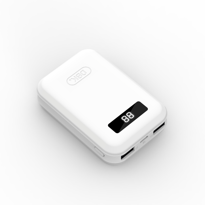 DBK迪比科T100移动电源10000毫安高容量便携式快速充电器