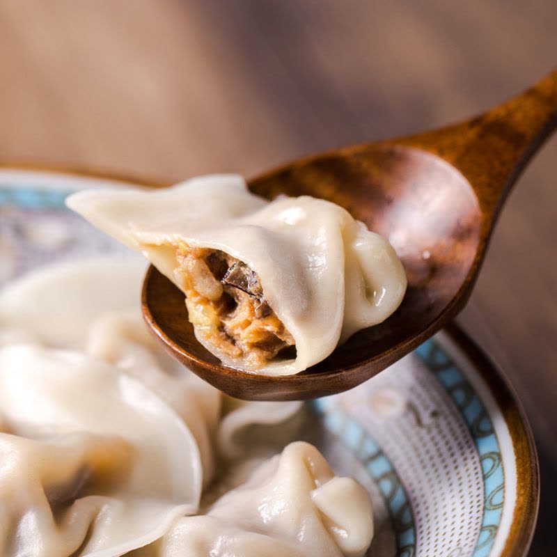 [苏鲜生]湾仔码头白菜木耳猪肉水饺720g图片