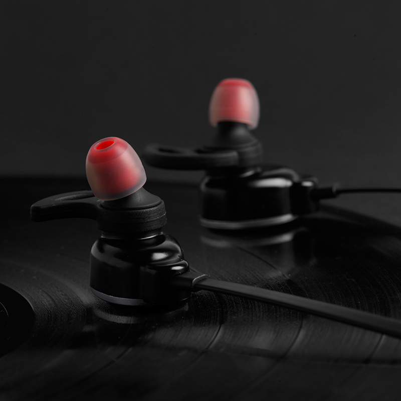 爱国者(aigo)入耳式运动蓝牙耳机双耳重低音立体声音乐耳机 S30 黑色