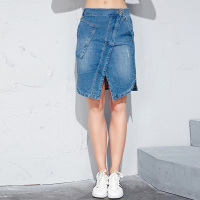 不规则设计下摆开叉个性牛仔裙