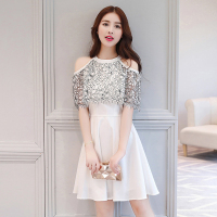 邑概念 2017夏装新款 蕾丝露肩斗篷修身连衣裙