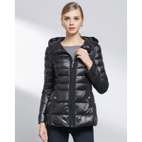 AIMISS/爱美斯秋冬欧洲站时尚修身连帽白鸭绒轻薄羽绒服短款A165023