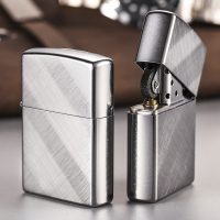 zippo打火机专柜正品 ZP-28182斜布紋拉丝镀铬 美国芝宝原装正版之宝纯铜打火机