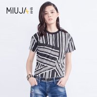 女款圆领不规则几何图形设计短袖T恤