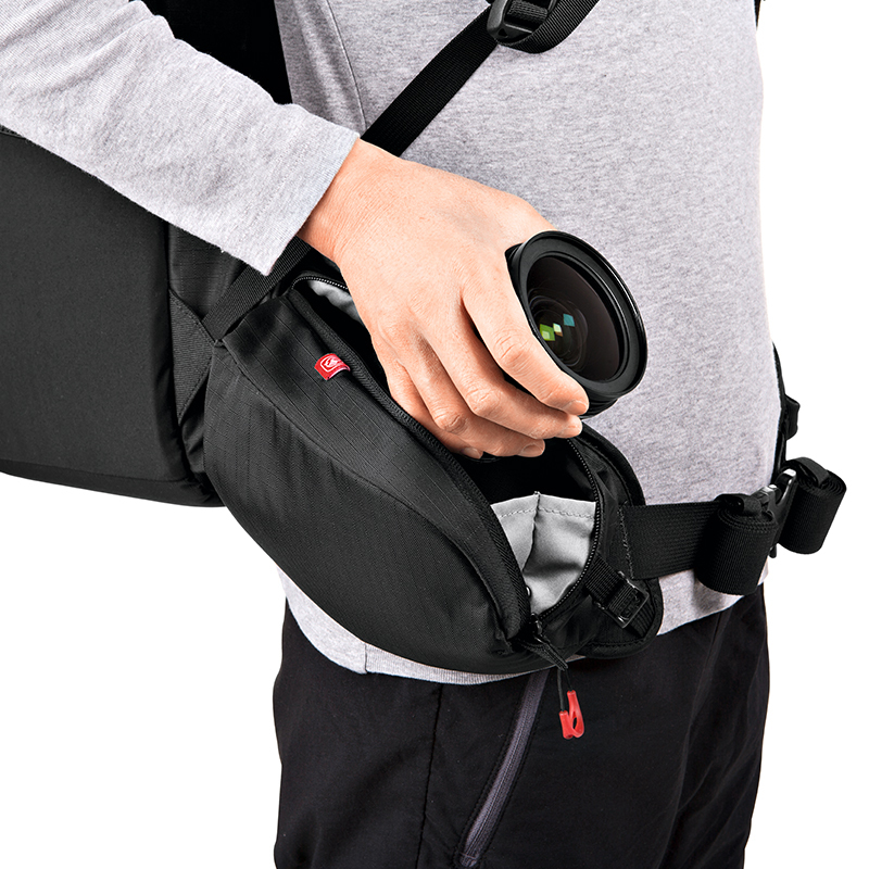 曼富图(MANFROTTO)MB-PL-B-230 大黄蜂-230双肩式背包单反相机包摄像机包数码相机包 黑色