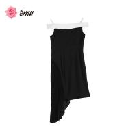 EMU/依妙红玫瑰新款夏季新品露肩短袖连衣裙黑色X型连衣裙性感女