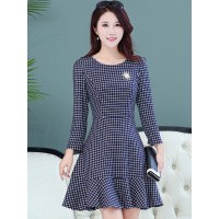 丝柏舍2017秋装新款女装个性时尚格纹圆领长袖短款连衣裙（配胸针）S73R0094L