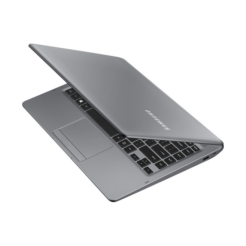 三星(SAMSUNG)NP300E4M-K02CN 14英寸轻薄本笔记本电脑 i5-7200U 4G 256G固态 银色
