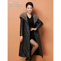 憨厚皇后 新款海宁真皮皮衣女长款修身连帽绵羊皮夹棉外套